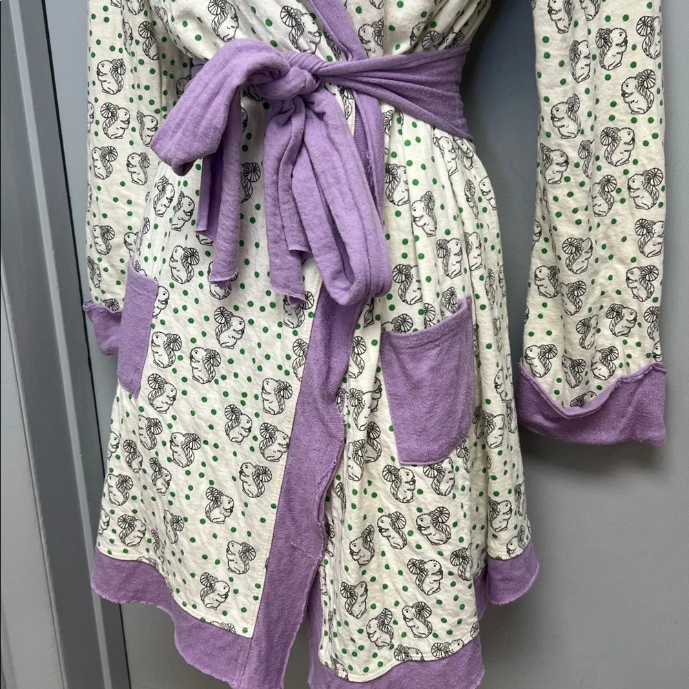 Anthropologie Porridge Whimsical Squirrel Print Tie-Wrap Robe - Picture 3 of 12